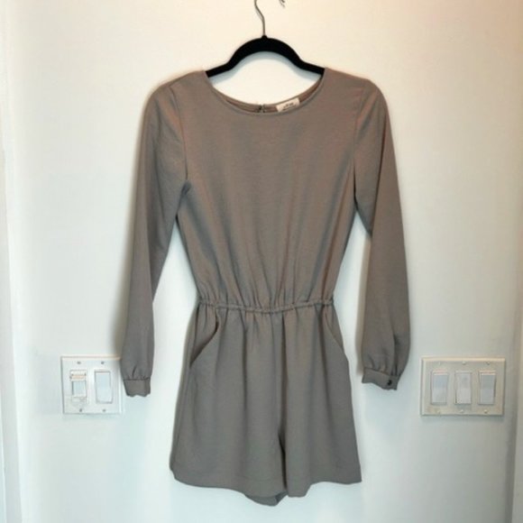 Wilfred Gringard Romper - Picture 1 of 2